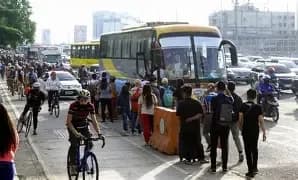 Dapat bang imandato na mag-commute ang gov't officials once a week