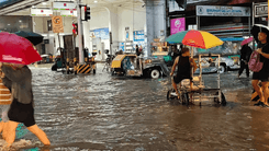 Gutter-deep na baha sa Taft Avenue sa Maynila