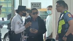 Chavit Singson Dumating sa Quezon City RTC