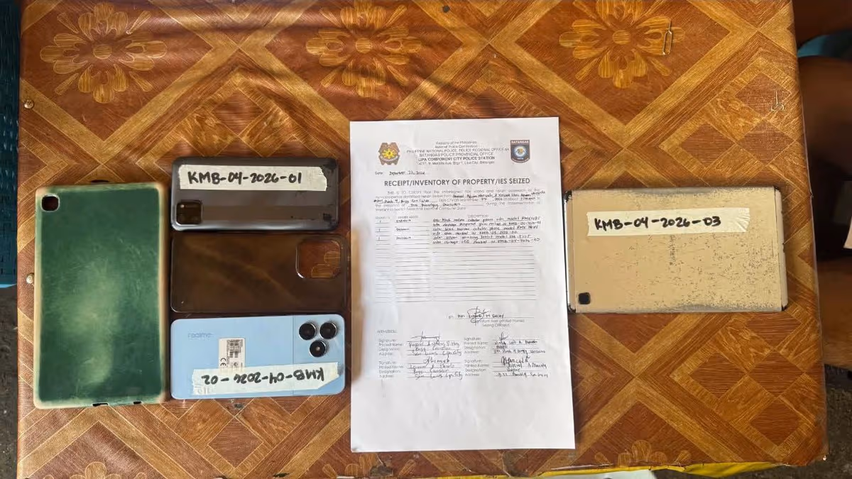 Magkapatid, inaresto sa Lipa City dahil sa pagpapakalat ng school threats sa Batangas.jpg