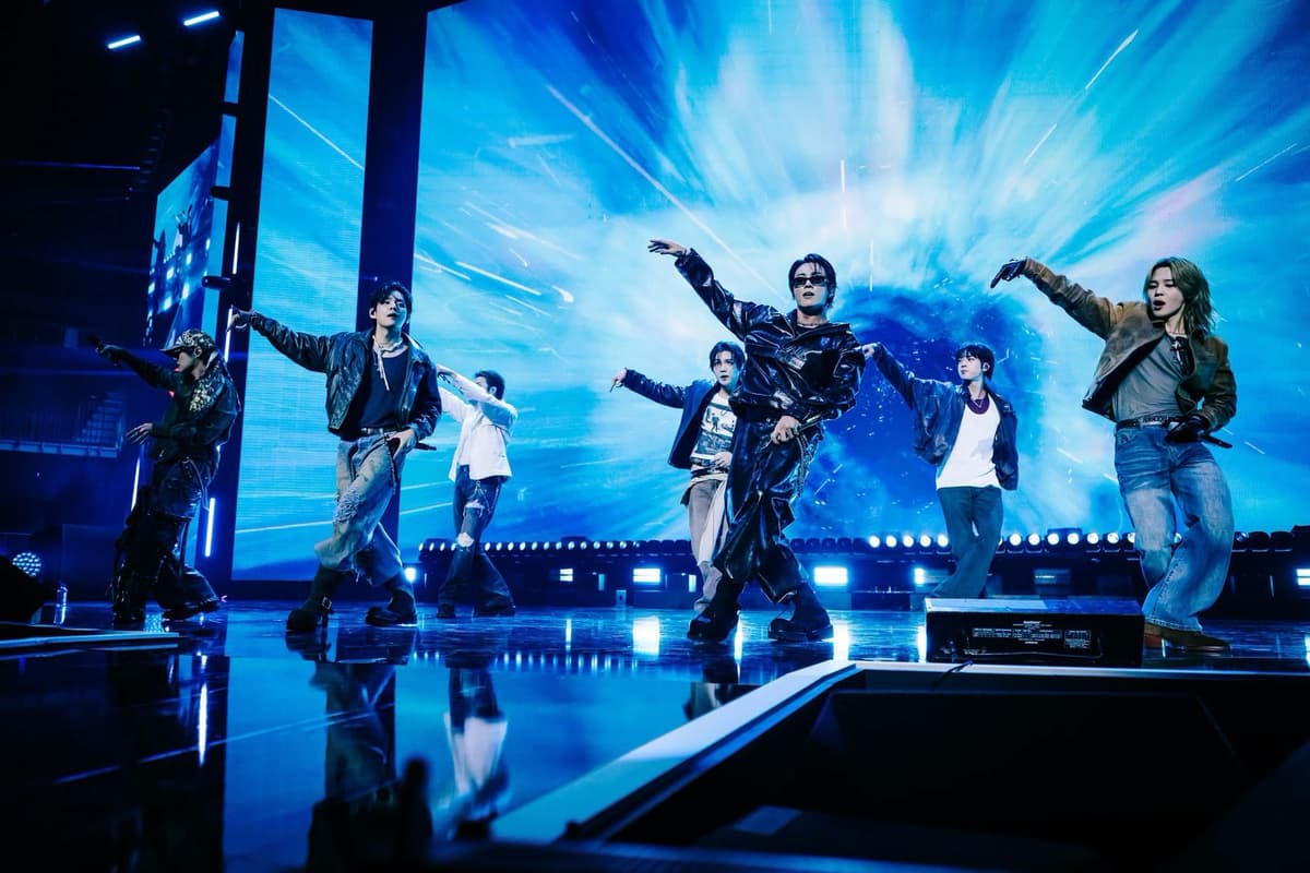 bts-iheartradio-music-festival-arirang-world-tour-philippines-2027..jpg