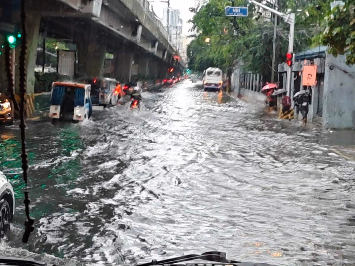 manila-flood-taft-pgh-pedro-gil-habagat-september-9.jpg