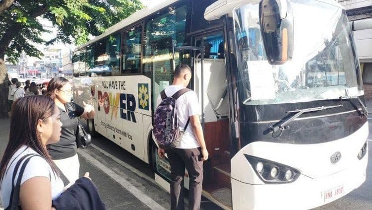 DOTr Continues Free Rides for Commuters Amid Transport Strike