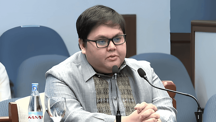 AMLC, hindi maipaliwanag ang agwat sa net worth at bank transactions nina Sara Duterte at Carpio