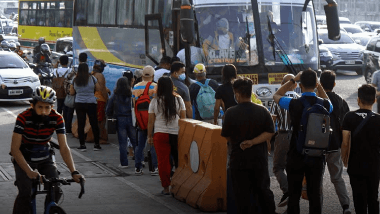 LTFRB at mga transport group, magpupulong ngayong Lunes para talakayin ang mga petisyon sa taas-pasahe