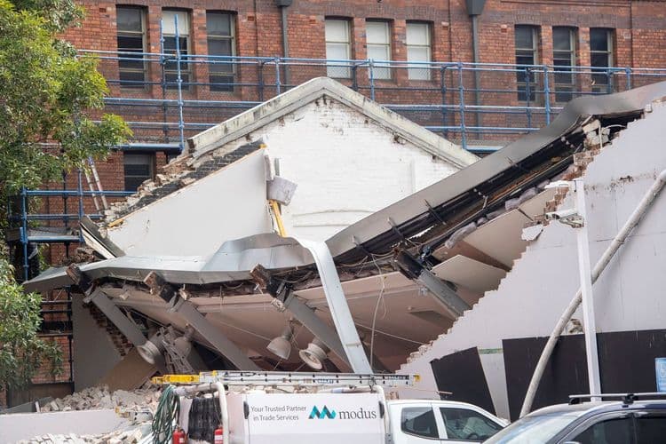 Pagguho ng gusali sa Sydney, Australia; 2 sugatan matapos matabunan ng mga debris