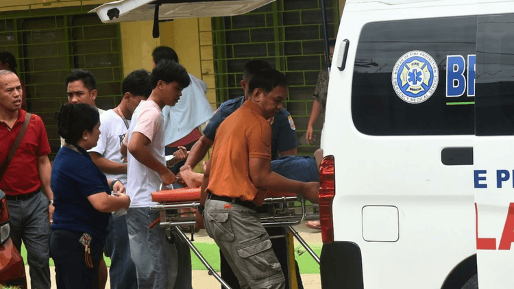 3 sugatan sa stampede matapos ang panic sa Tacloban school