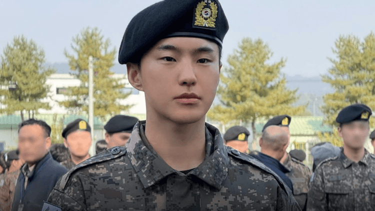 Hoshi ng SEVENTEEN, ooperahan dahil napunit ang ACL habang nagpapatugtog sa militar