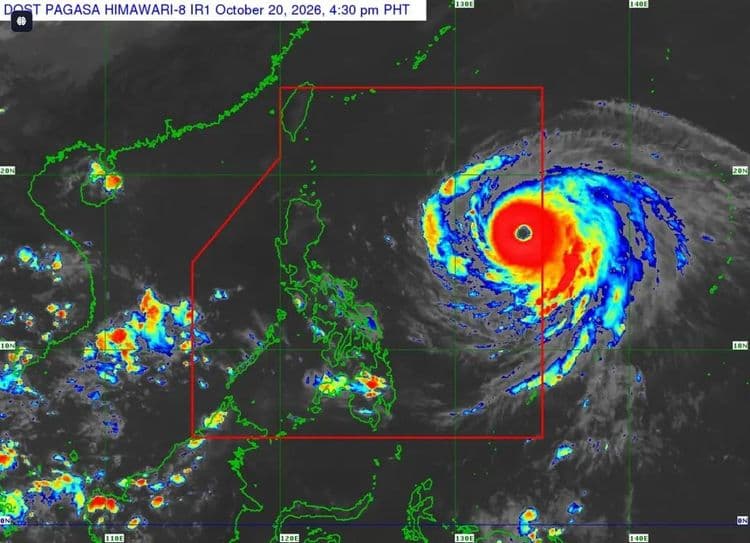 Super Typhoon "Rosal" slightly intensifies as it moves over PHL Sea
