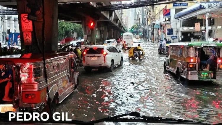 Gutter-deep na baha, tumama sa Taft Avenue, PGH, at iba pang lugar sa Maynila dahil sa habagat