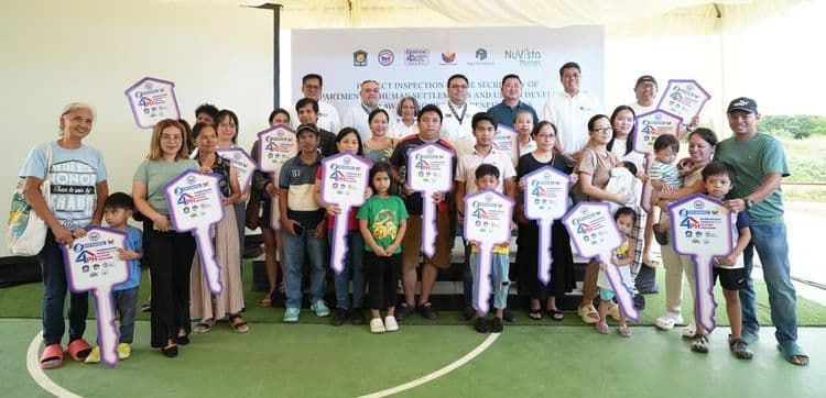 DHSUD, Pag-IBIG Fund turn over Lipa house-and-lot units under Marcos’ Expanded 4PH