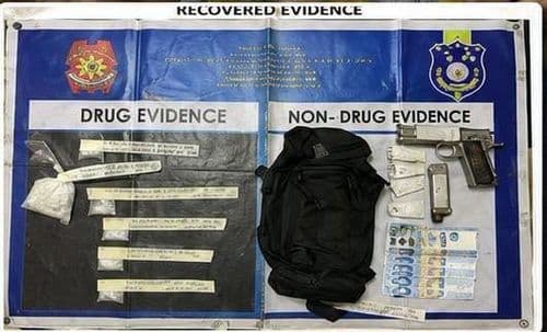 5 suspek, arestado sa anti-illegal drug operation sa Parañaque City; P850K halaga ng shabu at baril, nasamsam