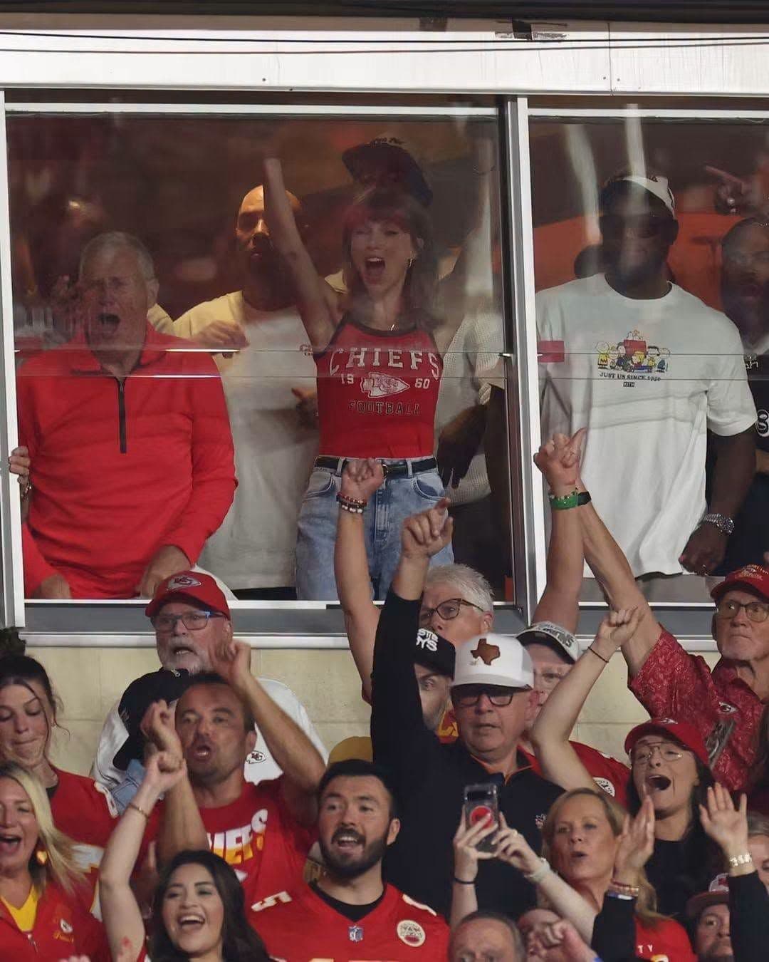 taylor-swift-todo-suporta-travis-kelce-kansas-city-chiefs..jpg