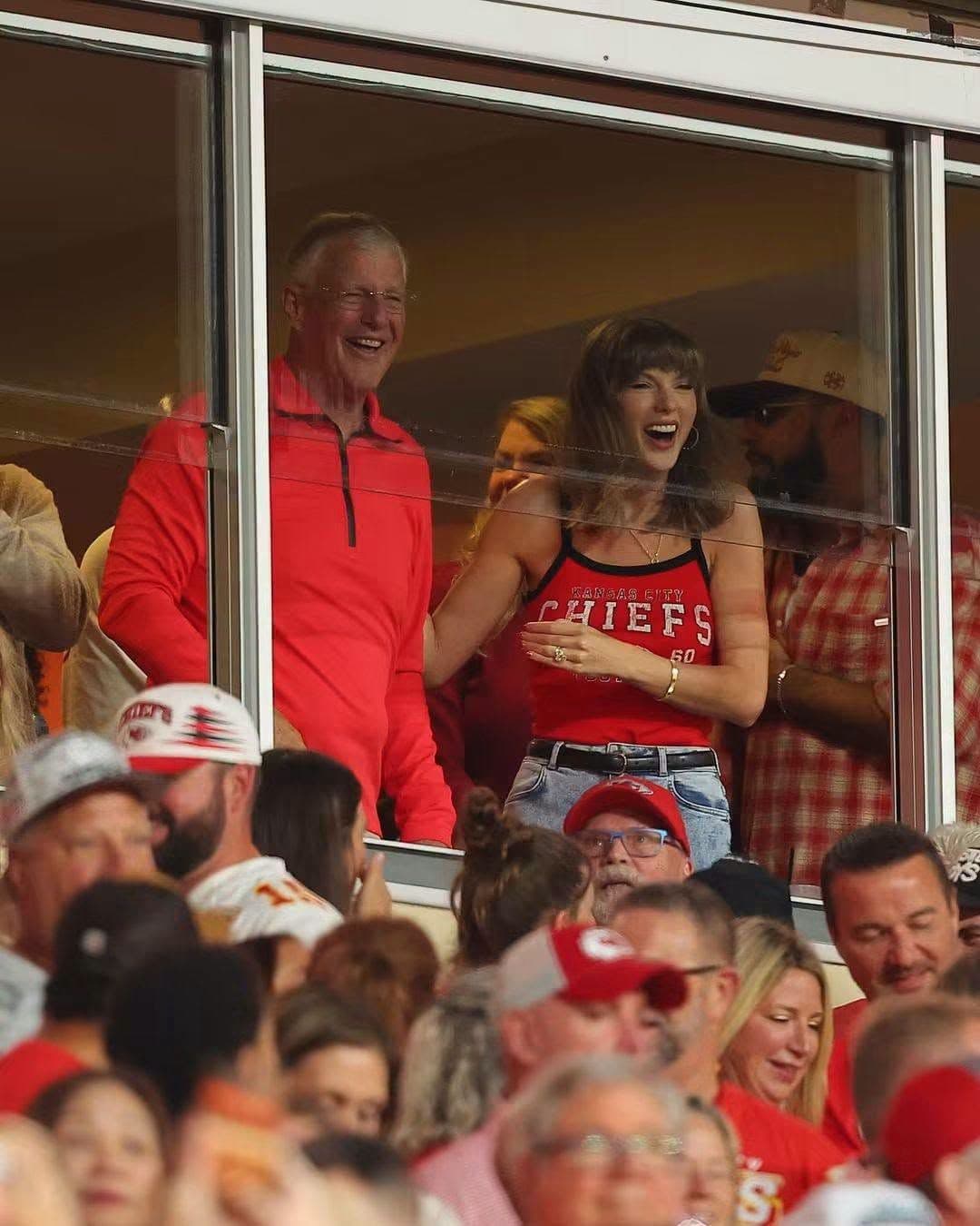 taylor-swift-todo-suporta-travis-kelce-kansas-city-chiefs.jpg
